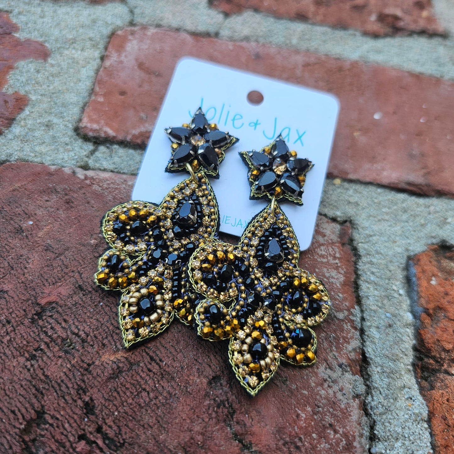 Black and Gold Fleur De Lis Seed Bead Earrings