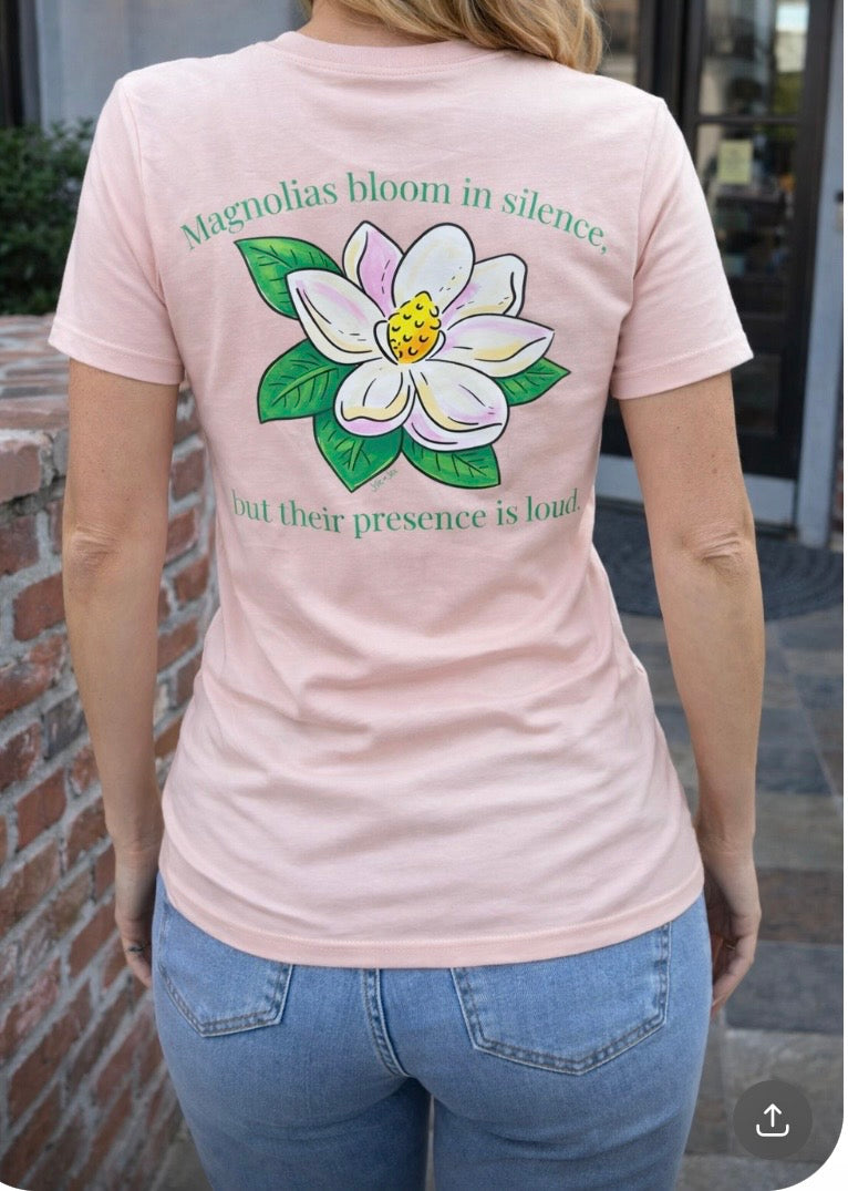 Magnolia Tshirt