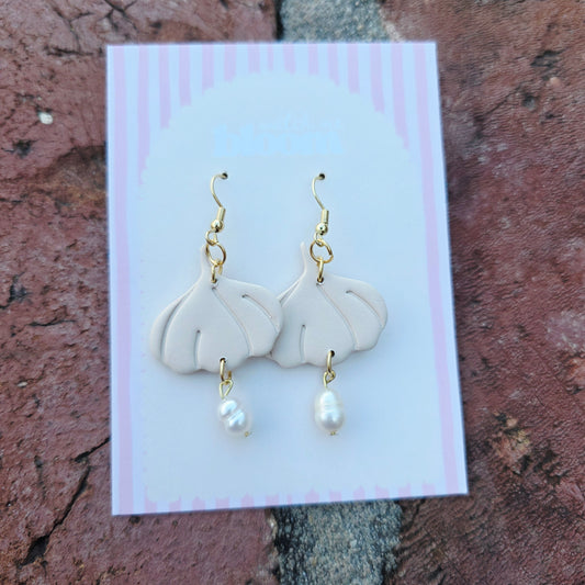 Garlic Pearl Dangle Hook earrings