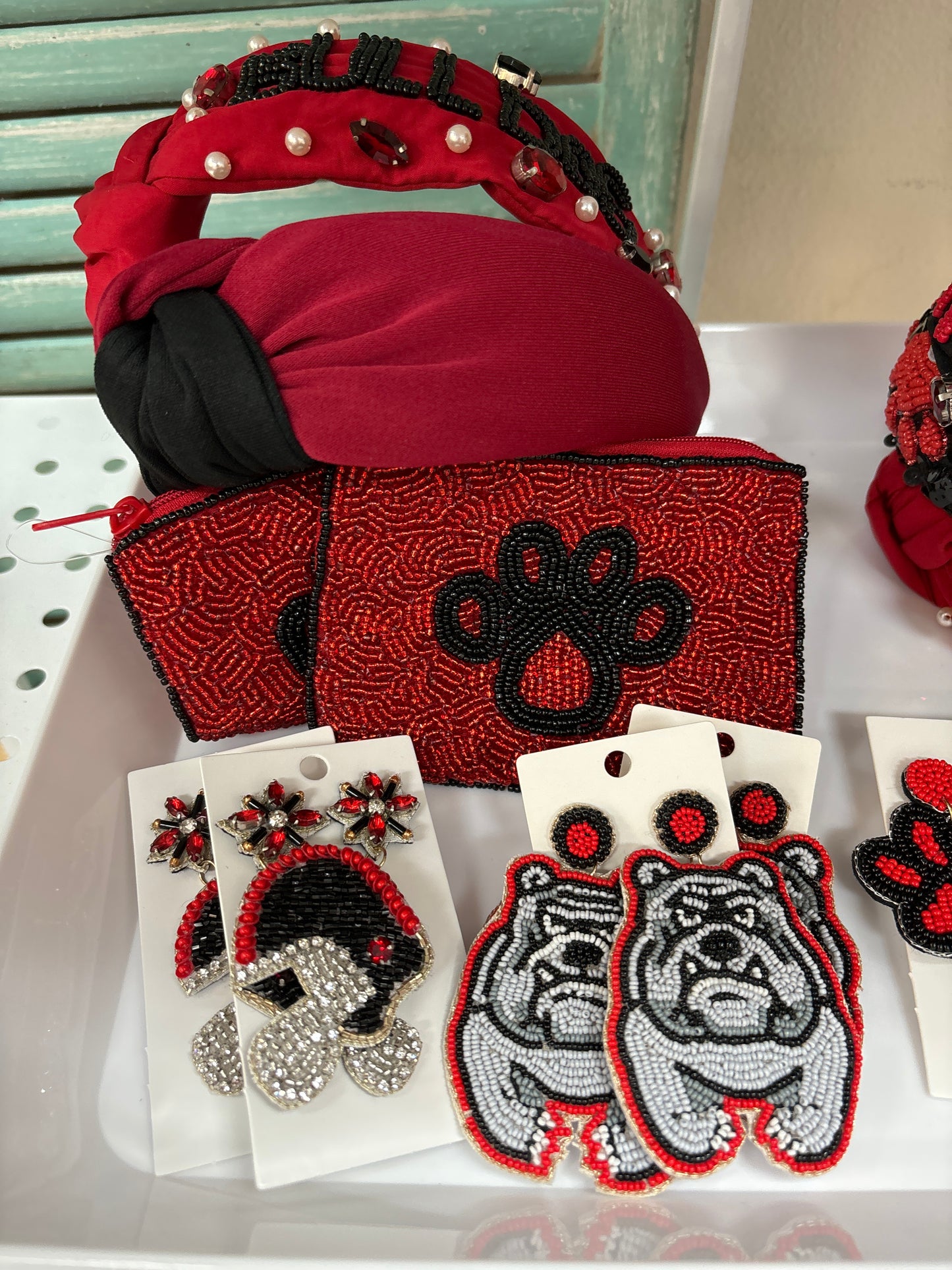 Black/Red Accessories