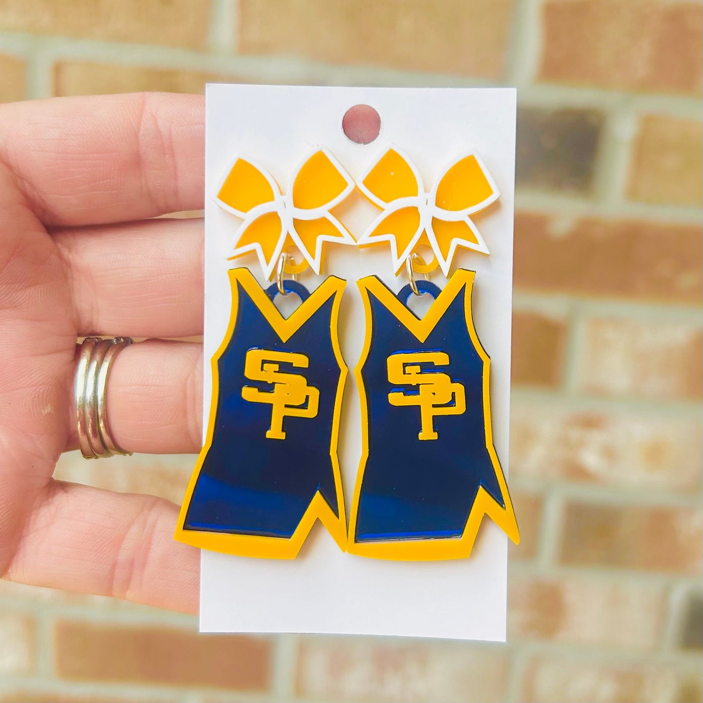 Saint Paul’s Golden Blues and Cheer