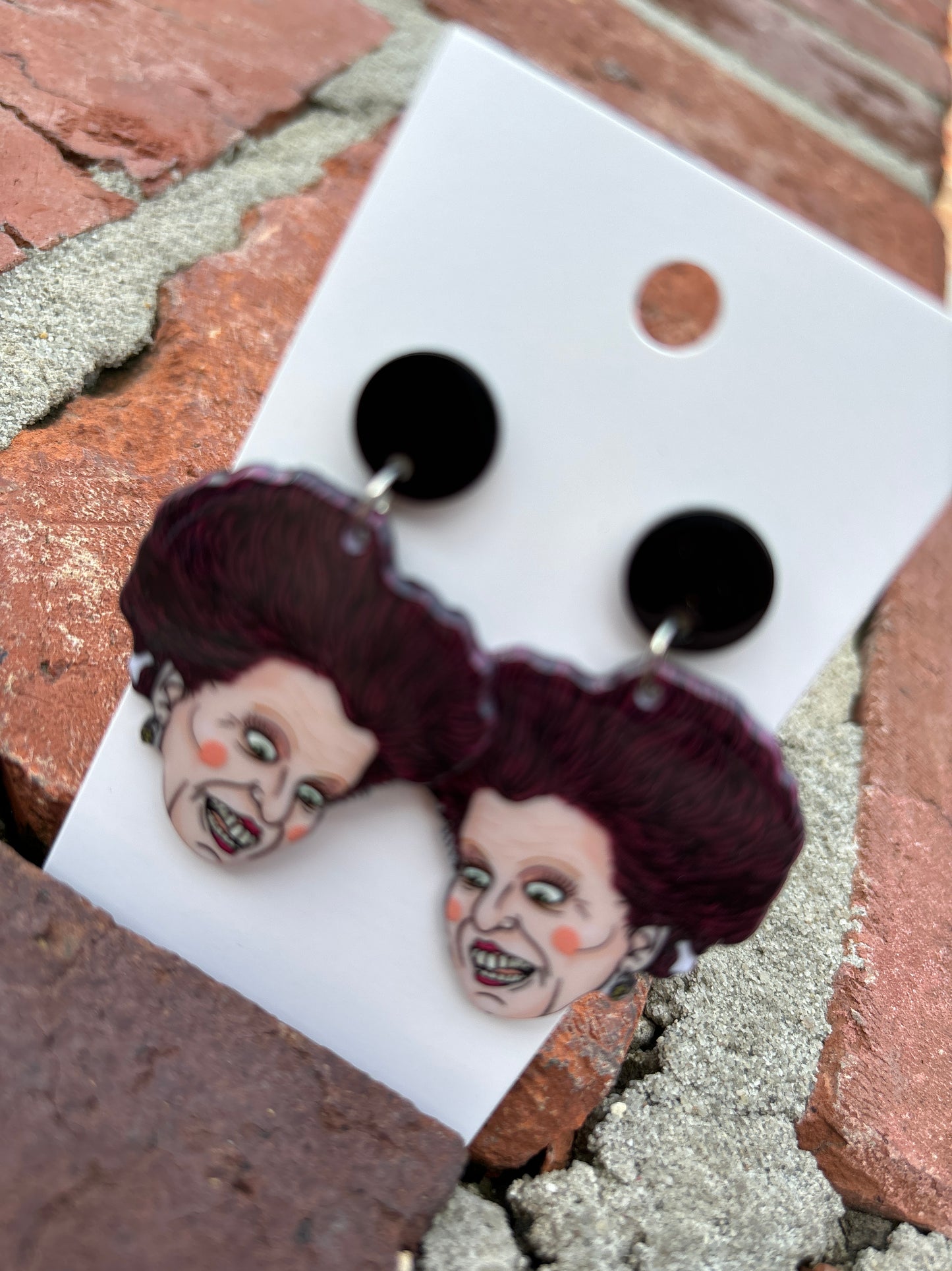 Pocus Earrings